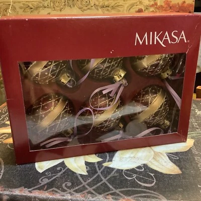 MIKASA~Vacaciones clásicas~TARJETEROS DE LUGAR/ADORNOS ROJOS Y DORADOS~(6) En una caja~BONITO Foto 1 de 4