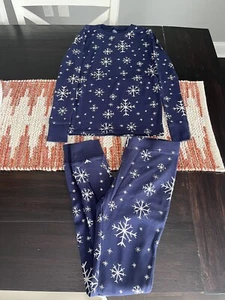 Old Navy Kids Pajama Set Size 10 - Navy With snowflakes - Picture 1 of 5