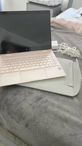 HP x360 Spectre 13.3" FHD 2 in 1 Laptop Intel Core i5 with Pen, Case, Charger - Picture 1 of 15