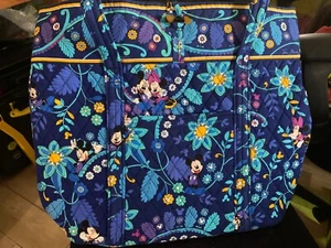 VERA BRADLEY DISNEY PARKS LARGE TOTE DREAMING NEW WITH TAGE SOLD OUT LONG AGO - Picture 1 of 1