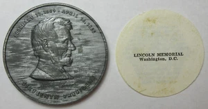 Abraham Lincoln Sixteenth President Commemorative Medal (#826a) - Picture 1 of 4