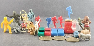 Cracker Jack Juguetes Ejército Hombres Miniaturas Coches Vaquero De Colección Pirata Juego de Fútbol - Imagen 1 de 20