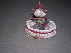 Vintage Seashell Trinket Jewelry Box (oval, small) w/ Removable Sail Boat Topper - Picture 1 of 8