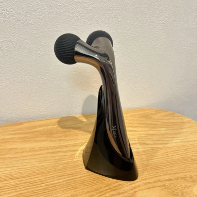 MDNA SKIN Face Skin Care Onyx Black Japan Beauty roller MTG carbon  Japan - Image 1 of 4