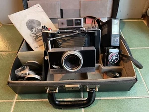 Appareil photo Polaroid Land modèle 180 avec étui et accessoires - Fonctionne - Très bon état - Photo 1 sur 8