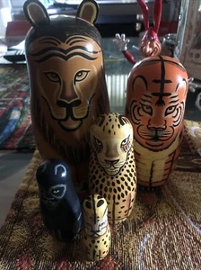 VTG 6.5" Lion Handpainted Wild Animal Cat Nesting Doll. - Picture 1 of 4