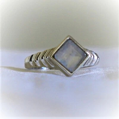 RAINBOW MOONSTONE NATURAL GEMSTONE RING 925 STERLING SILVER JEWELRY RING 3 TO 12 - Image 1 of 4