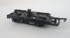 Hornby OO Gauge British Rail MK1 Coach Bogie Complete Frame, Axles & Wheels B3H - Foto 1 di 5