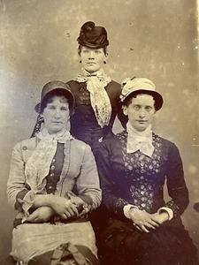 Antique Tintype Photograph Beautiful Young Girls Ladies Women Hat Fashion - Picture 1 of 3