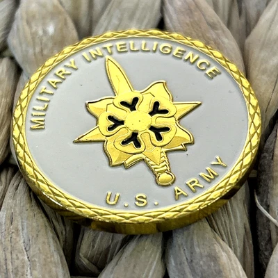 US Army MILITARY INTELLIGENCE Challenge Coin - Image 1 of 4