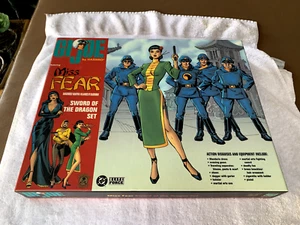 2003 - Hasbro - GI Joe "MISS FEAR" Schwert des Drachen Set Elite Force - NEU! - Bild 1 von 12