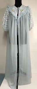 Vintage Women’s Nylon & Lace Baby Blue Peignoir Robe Pre-owned See Details - Picture 1 of 8