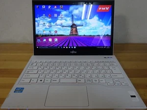 Fujitsu Laptop LIFEBOOK SH54/J/Core i5-3210M 2.5GHz/4GB/320GB - Afbeelding 1 van 6