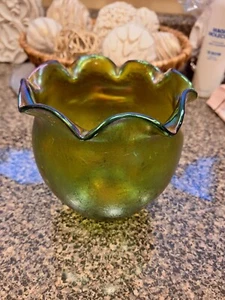 Loetz grüne Candia glatt gekräuselte Vase 5" - Bild 1 von 7