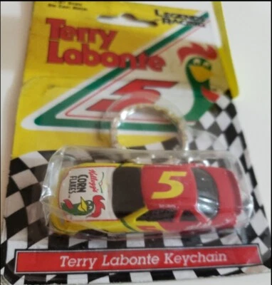 Terry Labonte #5 NASCAR Legends Of Racing Kellogg’s 1:87 Scale Key Chain NEW - Image 1 of 2