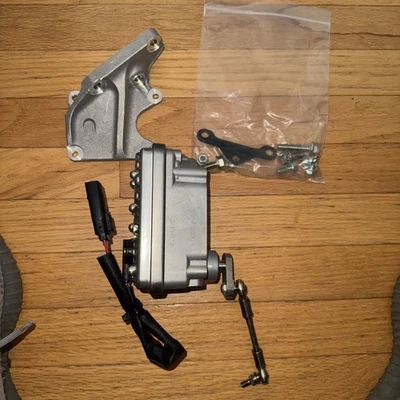 Actuador Ford Wastegate 8C3Z9J559C fabricante de equipos originales Ford Foto 1 de 2