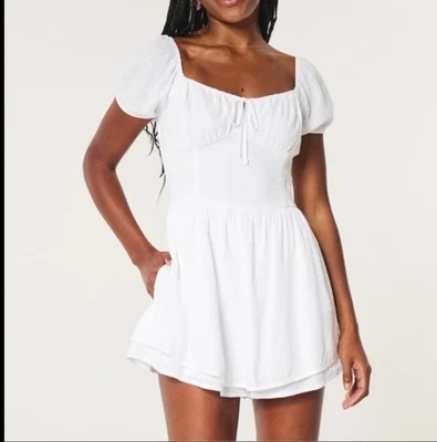 Nueva mini falda Hollister para mujer talla grande manga aleteada busto pellizco en blanco Foto 1 de 4