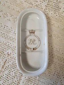 Windsor Castle Queen Victoria Ceramic Antique Toothbrush Holder (1837-1901) - Picture 1 of 17
