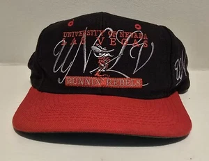 Vintage Signature Sportswear UNLV Runnin' Rebels Snapback Black & Red - Picture 1 of 12