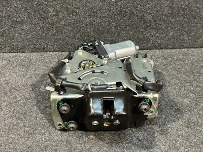 Trava de porta de elevação 2017-2020 CHRYSLER PACIFICA OEM TRUNK - Imagem 1 de 4