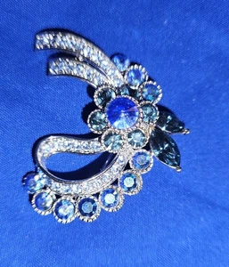 Floral Brooch Blue Crystal Floral Brooch Floral Swirl Brooch Late 90s - Picture 1 of 3