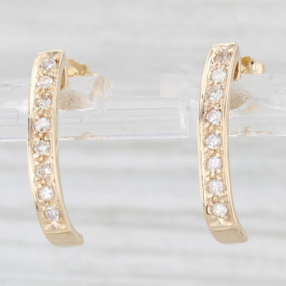 Pendientes de gancho en J de diamantes de 0,24 quilates gotas perforadas de oro amarillo de 14 k Foto 1 de 4