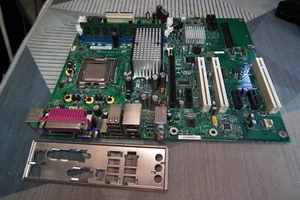 Placa madre Intel INTEL DG965RY, AA D41691-301 LGA775 + CPU 1,60 GHz + RAM 2 GB + E/S - Imagen 1 de 11