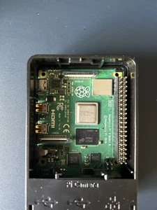 Raspberry Pi 4B (ARM Cortex A72, 1.5GHz 8GB RAM) Single Board Computer... - Picture 1 of 4