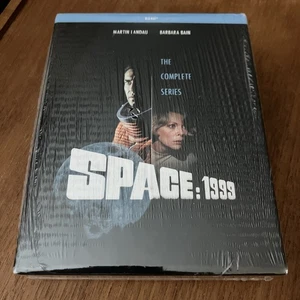 Space: 1999: The Complete Series [New Blu-ray] Boxed Set, Widescreen - Bild 1 von 4