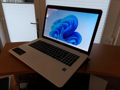 Asus F751M   17,3 Zoll HD+   Win 11 Home   SSD   8 GB Ram   HDMI  USB 3.0 - Bild 1 von 4