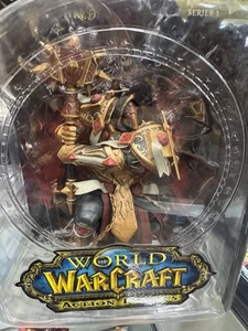 Figura DC Unlimited World of Warcraft Serie 7-Humano Paladín Juez Malthred - Imagen 1 de 5