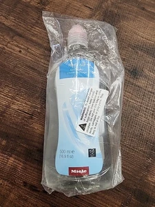 Miele Care Collection Rinse Aid, 16.9 oz (1x Easy Pour Bottle) 1 - Picture 1 of 7
