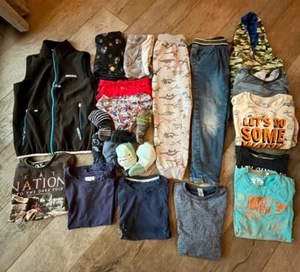 Kleiderpaket Jungen Gr. 122 128 134 Regatta Kiki&Koko C&A Topolino Hosen Pullove - Bild 1 von 8