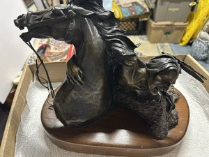 Escultura de bronce de caballo valiente indio nativo por J.Fox ¡Figura 10/10! - Imagen 1 de 14
