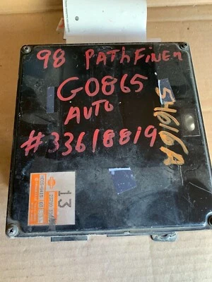 USED OEM 1988 Nissan Pathfinder 23710-33G70 ENGINE COMPUTER - Image 1 of 4