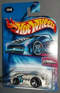 Hot Wheels 2004 #018 First Editions 18 of 100 Hardnoze Dodge Neon Mopar White - Picture 1 of 2