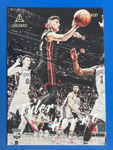 2019-20 Panini Chronicles Luminance Basketball RC #154 Tyler Herro Miami Heat - Bild 1 von 2