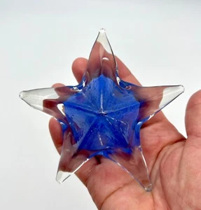 "Vidrio artístico soplado a mano estrella de mar azul y vidrio transparente pisapapeles cúpula centro de 4,5" - Imagen 1 de 7