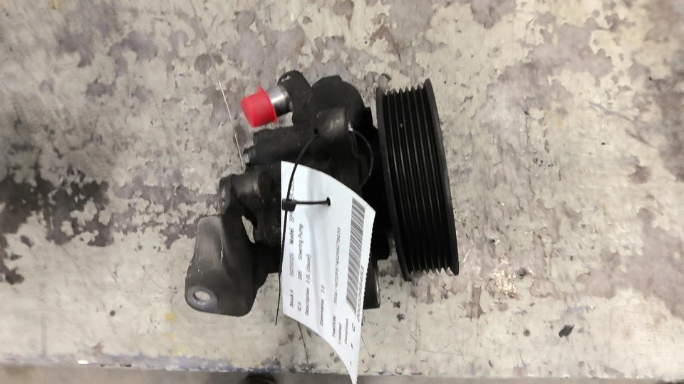 Used Power Steering Pump fits: 2008 Dodge Sprinter 2500 3.0L diesel Grade C Foto 1 de 4