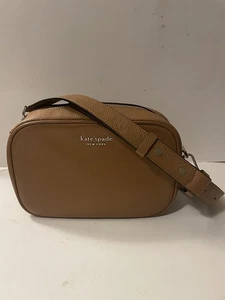 Kate Spade New York Pebbled Camera Crossbody Bag Caramel - Bild 1 von 18