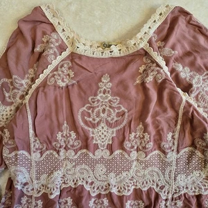 Democracy Paisley Embroidered Pattern Blouse Women’s XL Bell Sleeves Boho Top - Picture 1 of 20