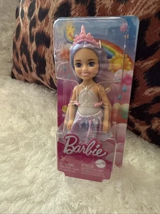 Barbie Chelsea bambola 6" capelli viola unicorno stivali rosa NUOVISSIMA MATTEL - Foto 1 di 2
