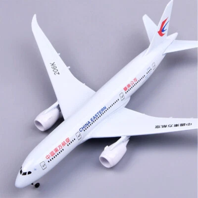 Modelo de avión 1/400 Eastern Airlines simulación modelo de avión Yunnan 787 regalo Foto 1 de 4