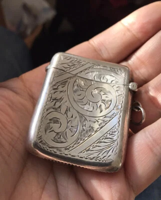 George V LARGE Curved Silver Vesta Case Foliate Engraved Hallmarked B'ham 1918 - Image 1 of 4