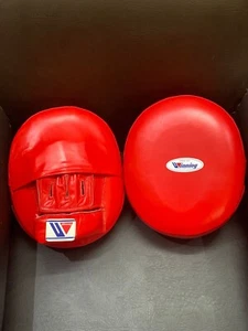 NEW Winning Red CM-50 Boxing Air Mitts - Picture 1 of 3