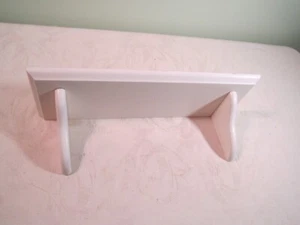 Wandregal aus Massivholz - weiß - Bild 1 von 9