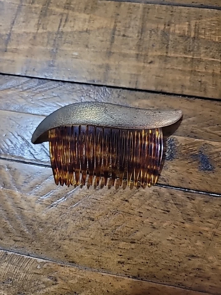 Винтажная расческа для волос RIVIERA FRANCE Gold Wavy Top черепаховый панцирь целлулоид 16 зубов - Изображение 1 из 4