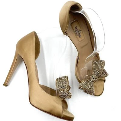 Zapatos de salón Valentino con lazo adornados con cristal oro satinado talla 39,5 / 9,5 EE. UU. Foto 1 de 4