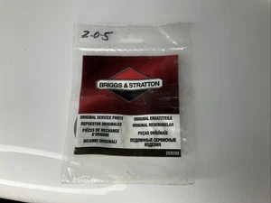 Briggs and Stratton 221747 Superseded  By 690627 Plug Welch OEM NOS USA - Picture 1 of 2