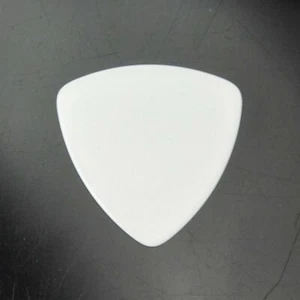 100pcs 0.71mm 346 Rounded Triangle Guitar Picks Plectrums Celluloid Solid White - Picture 1 of 4